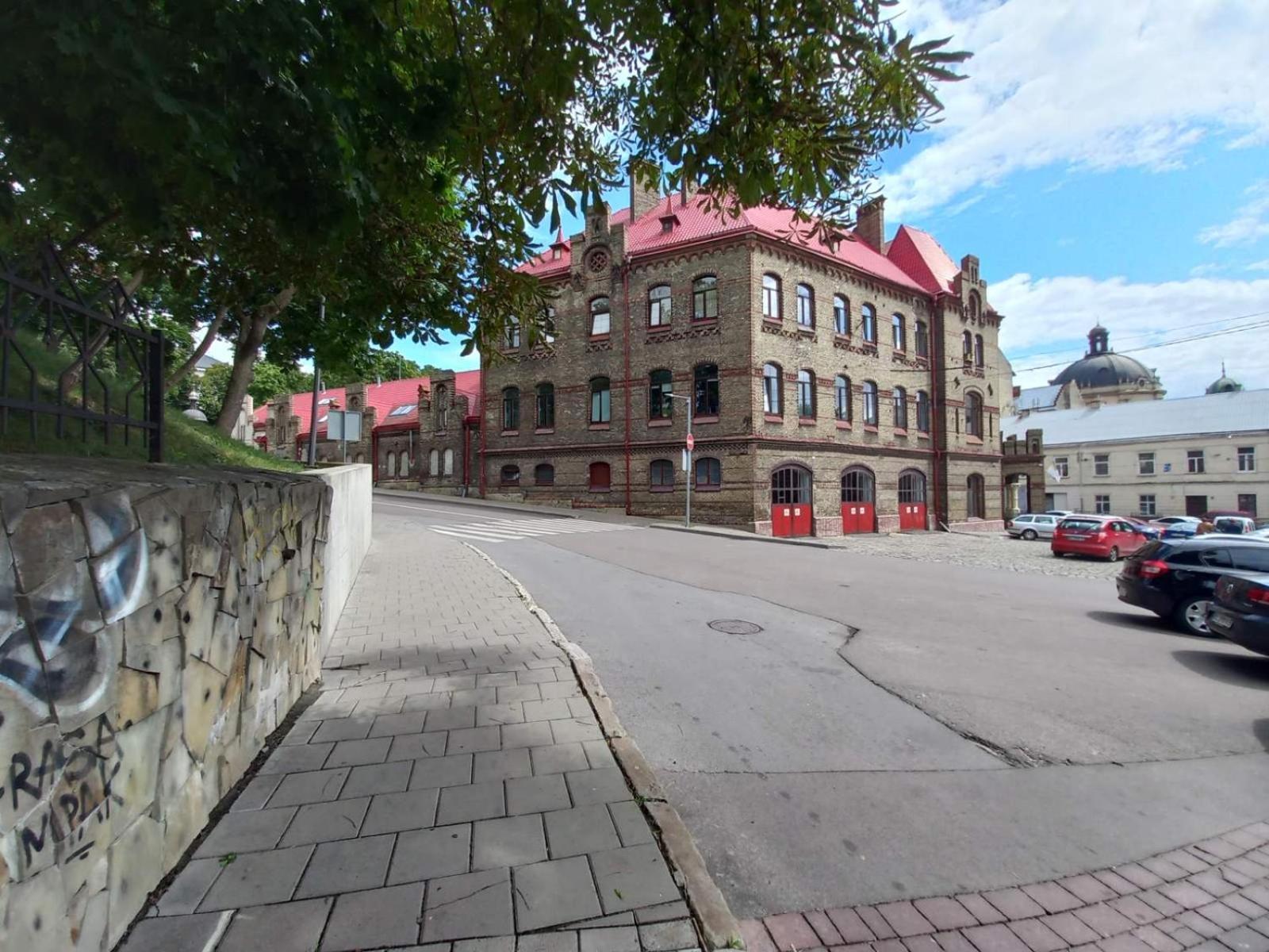 Charming Apartments In The Heart Of Lviv - Valova, Nasypna Str ภายนอก รูปภาพ