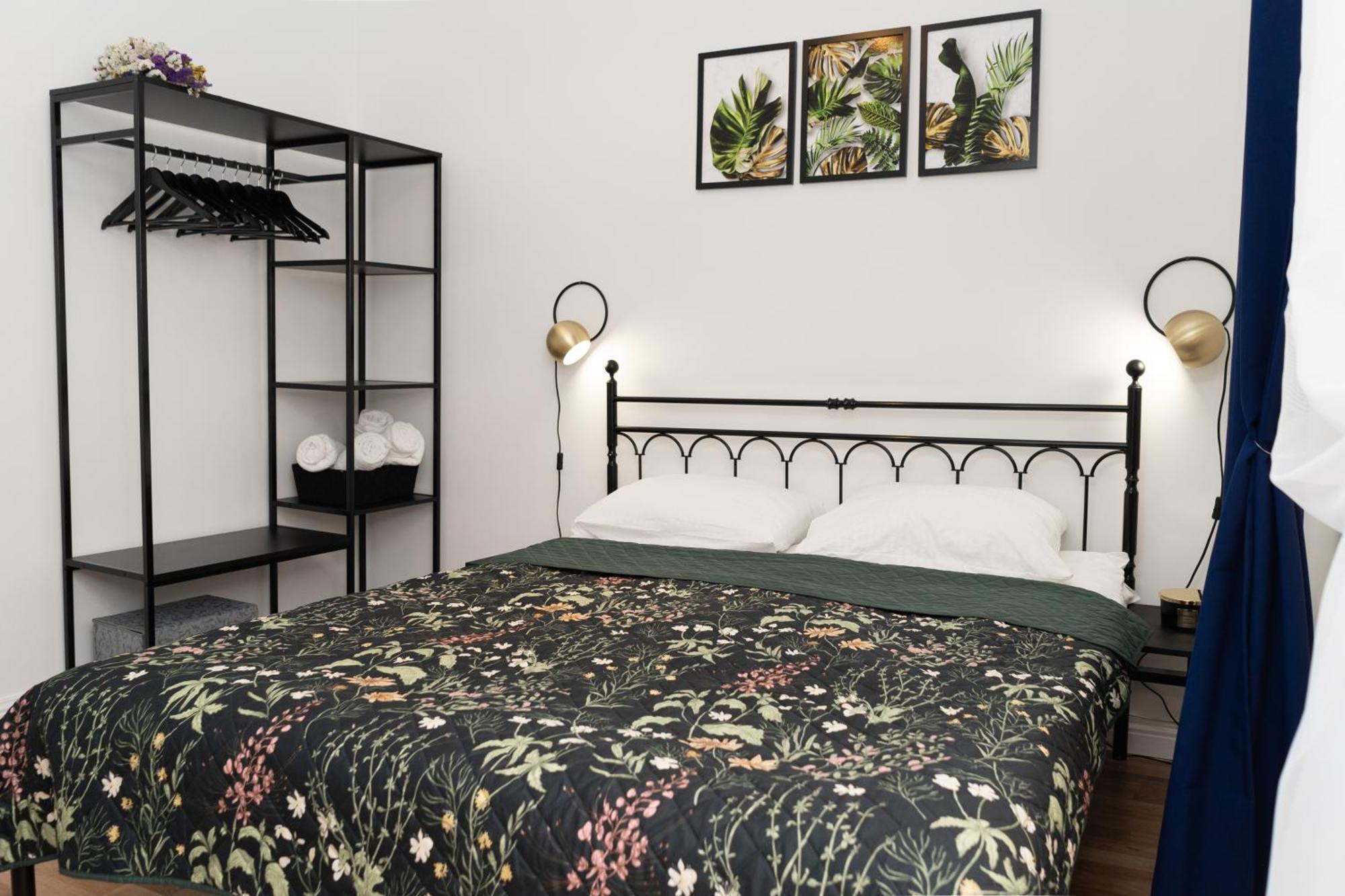 Charming Apartments In The Heart Of Lviv - Valova, Nasypna Str ภายนอก รูปภาพ